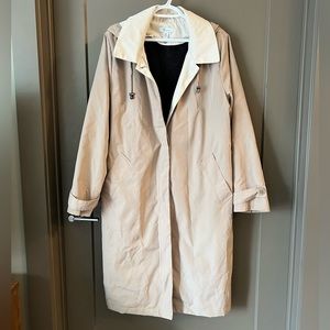 Ladies Petite Raincoat With Removable Hood
